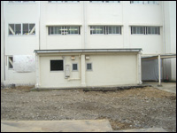 小学校給食室解体工事1