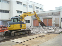 小学校給食室解体工事9